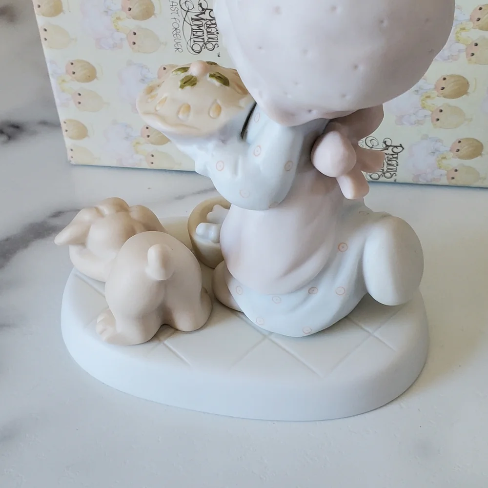 Precious Moments Dropping Over For Christmas Figurine 1982